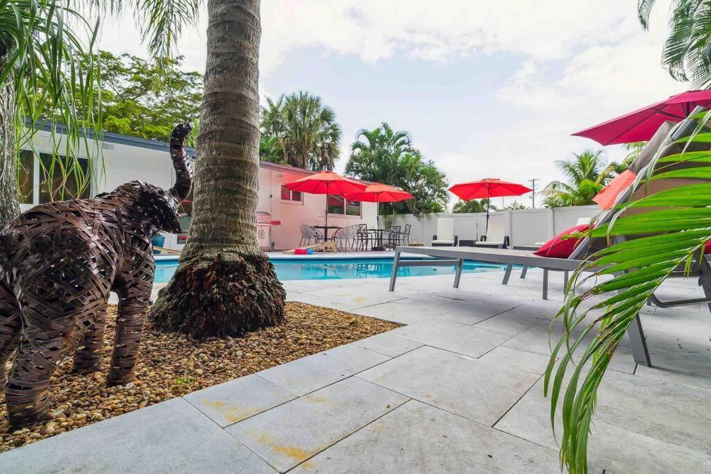 Private Oasis With Pool Near Beaches, Dining & Las Olas Форт-Лодердейл Экстерьер фото