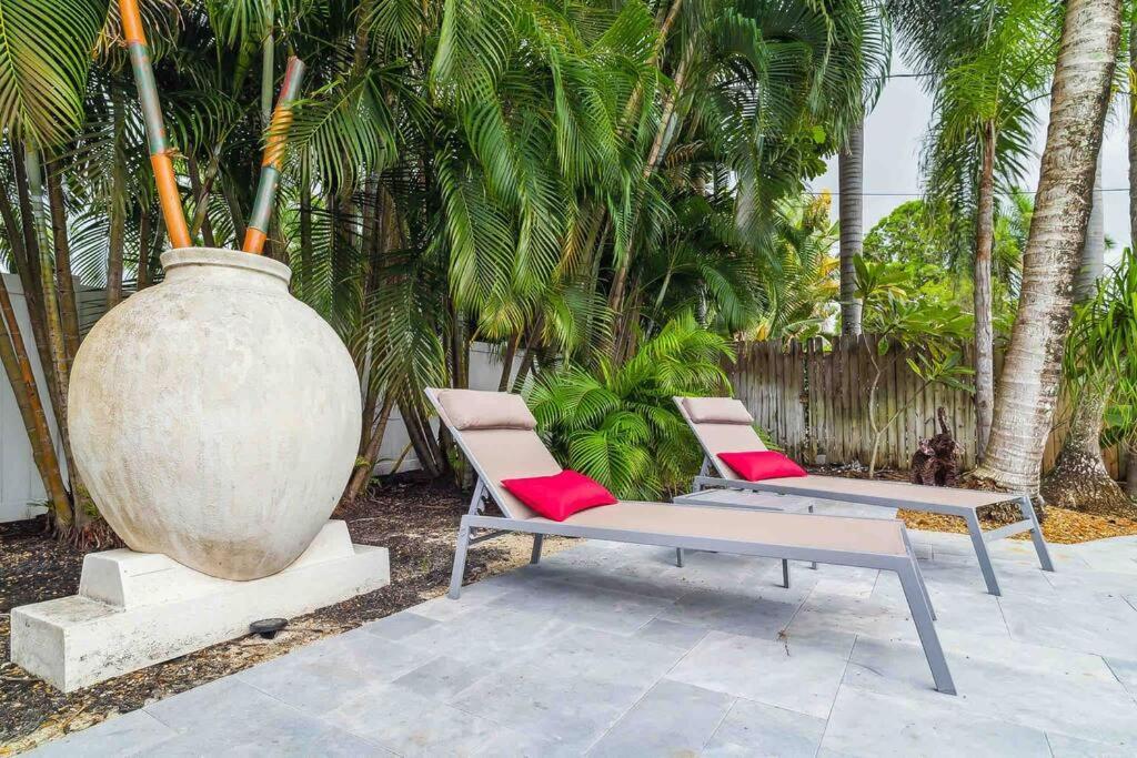 Private Oasis With Pool Near Beaches, Dining & Las Olas Форт-Лодердейл Экстерьер фото