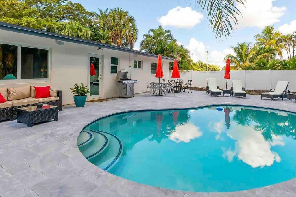 Private Oasis With Pool Near Beaches, Dining & Las Olas Форт-Лодердейл Экстерьер фото